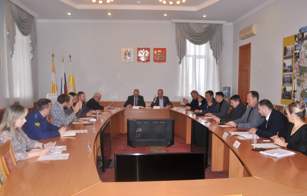 Депутаты городского парламента обсудили корректировки Программы комплексного развития систем коммунальной инфраструктуры