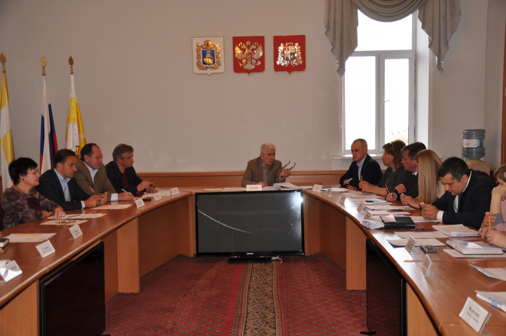 Геннадий Тищенко провел очередное заседание комитета