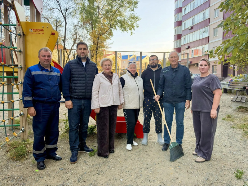 Совместная работа на благо жителей: депутаты Ставропольской городской Думы посетили улицу Черниговскую