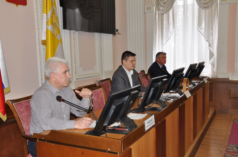 Навстречу бизнесу: в Ставрополе Консультативный совет помогает налоговым должникам