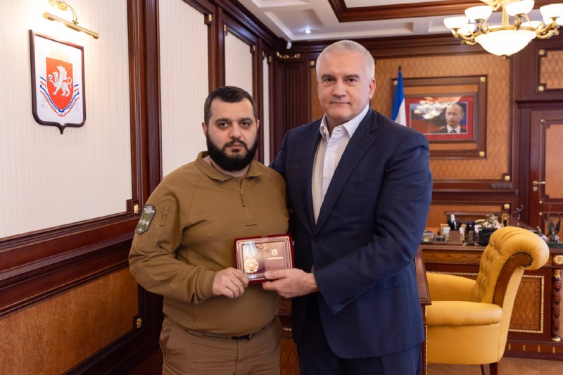 Депутату Ставропольской городской Думы Эдгару Оганесяну вручен орден «За верность долгу» 