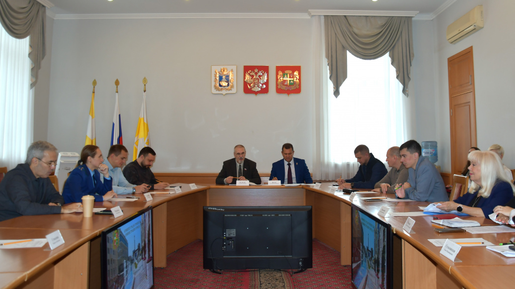 В преддверии заседания Думы парламентские комитеты проработали вопросы повестки